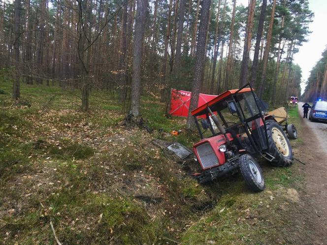 Piotr zginął przygnieciony przez ciągnik w Brzózie Królewskiej [GALERIA]