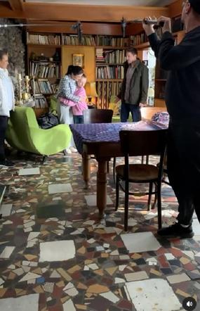 M jak miłość nowy sezon po wakacjach. Magda (Anna Mucha), Kinga (Katarzyna Cichopek), Nadia (Mira Fareniuk), Dima (Michaił Pszeniczny) 