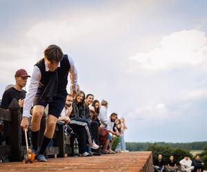 W sobotę 19 lipca publiczność zgromadziła się na spektaklu „Ślub”, opartym na dramacie Witolda Gombrowicza