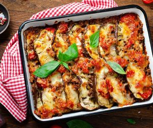 Z Sycylii przywiozłam przepis na obłędną zapiekankę. Tylko warzywa, aromatyczny sos i te 2 sery 