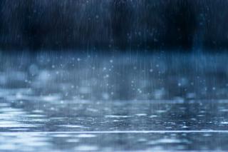 Opłata deszczowa 2024 - kogo dotyczy podatek od deszczu? Ile wynosi?