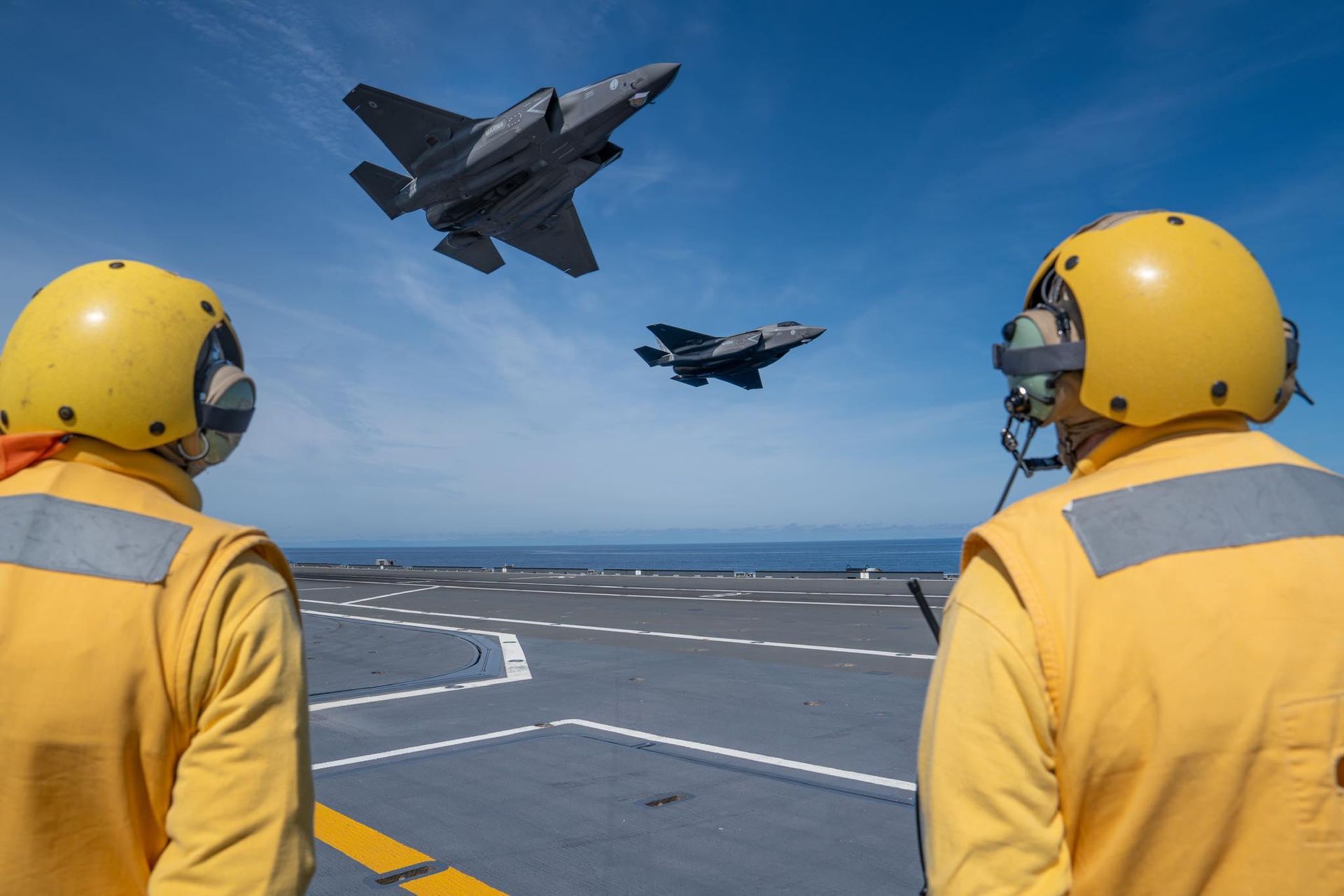 F-35B nad pokładem lotniskowca Cavour