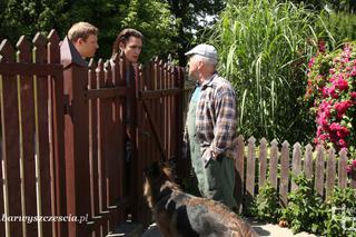 Barwy szczęścia odcinek 1370. Bartek (Bartosz Gelner), Łukasz Sadowski (Michał Rolnicki), Leon Małkowski (Włodzimierz Matuszak)