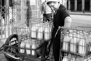 QUIZ PRL. Co się piło w Polsce Ludowej ?