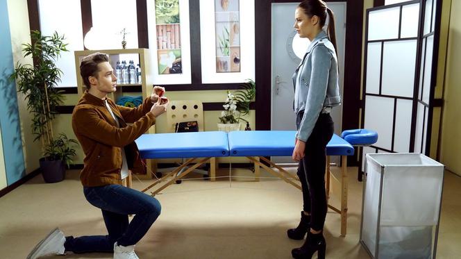 Barwy szczęścia, odcinek 1681: Józek prosi Julitę o rękę 