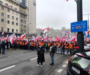 Marsz Niepodległości 2025 na żywo. Relacja z Warszawy. Chcę zobaczyć Polskę samodzielną i niezakompleksioną