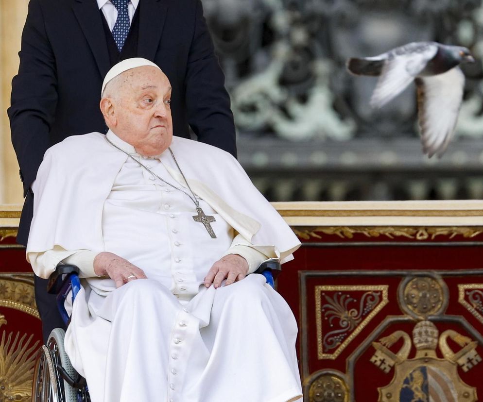 Watykan uspokaja wiernych. Stan papieża poprawia się z dnia na dzień