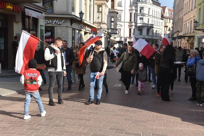 Rolnicy "strajkowali" częstując tym, co mają najlepsze! Mieszkańcy byli w szoku