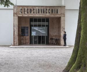 Bal architektek na weneckim biennale. Trzy pawilony w duchu feministycznego projektowania