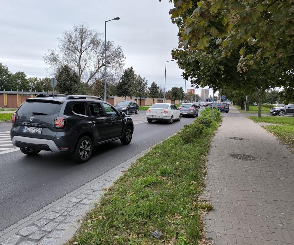 Jak ulżyć stojącym w korku kierowcom wyjeżdżającym z Osiedla Przyjaźni?