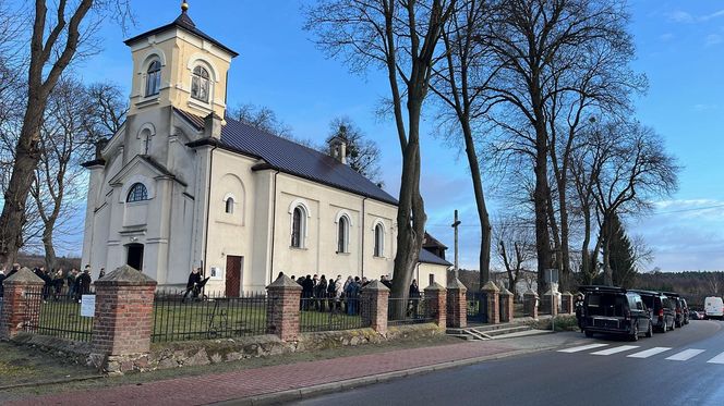 Ostatnie pożegnanie rodziny z Idalina 