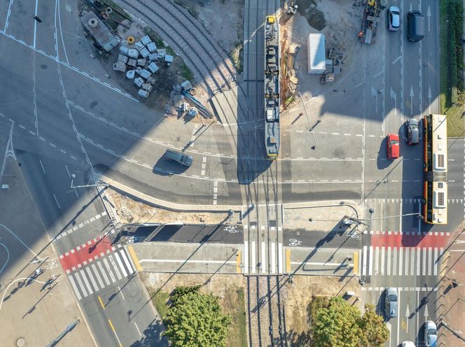 Plac Zawiszy przed i po remoncie