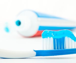Czy fluor jest szkodliwy? Czy fluor z pasty szkodzi zdrowiu?
