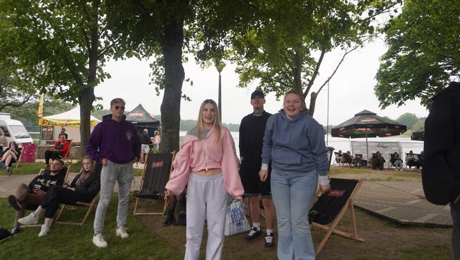 Kortowiada 2025. Koncerty na Plaży Kortowskiej przyciągnęły tłumy. Tak wyglądał drugi dzień imprezy!