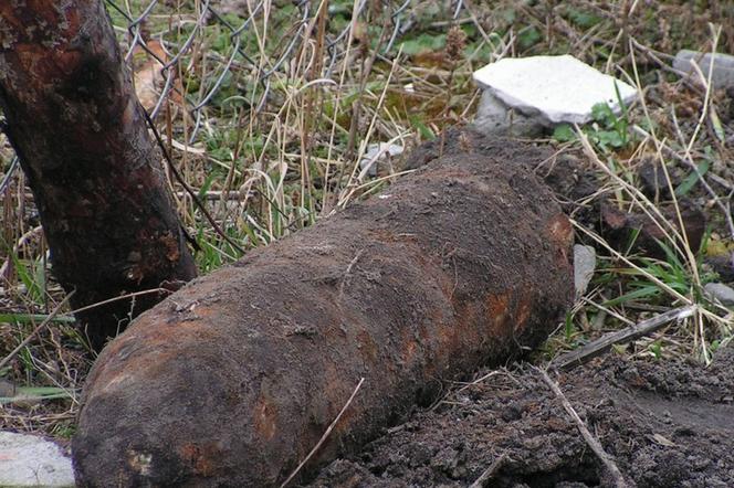 Niebezpieczne znaleziska w Toruniu! Na dwóch osiedlach zabezpieczno pociski artyleryjskie! 