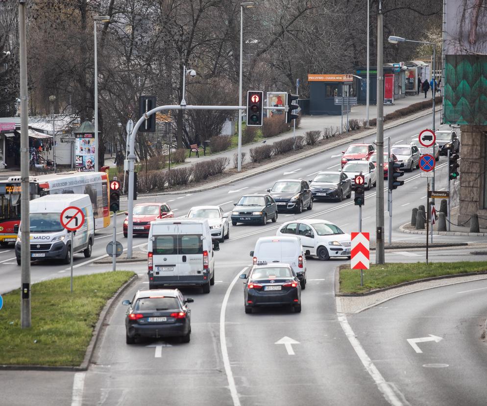 Bielsko-Biała: Jak długo kierowcy stoją w korkach? Odpowiedź podaje raport TomTom Index