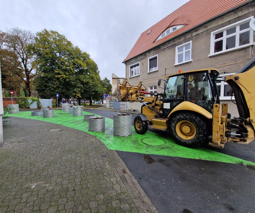W Lesznie odbetonowują ulice. Ruszyły prace przy Tylnej i Wałowej
