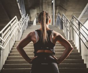 Ćwiczenia na odstające łopatki - jak skorygować wystające łopatki?