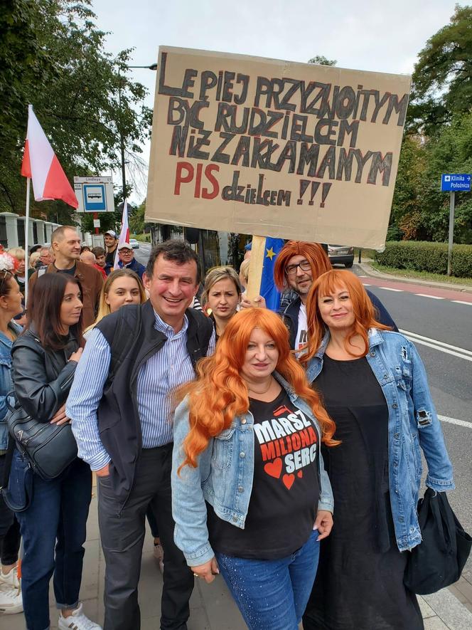 Marsz Miliona Serc w Warszawie. Do stolicy przyjechały autokary ze Śląska i Zagłębia