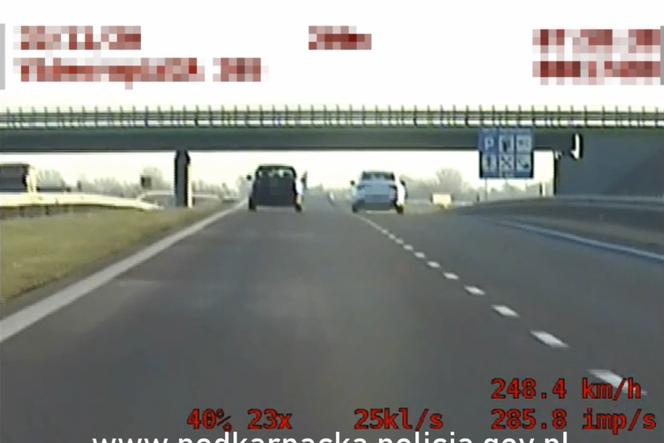 Łańcut: Miał prawie 2 promile, był pod wpływem narkotyków i gnał A4 250 km/h! [WIDEO]