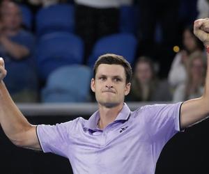 O której gra Hurkacz mecz dzisiaj ATP Marsylia KIEDY gra Hurkacz - Ymer O której godzinie mecz Hurkacza dzisiaj ćwierćfinał w Marsylii 24.02.2023