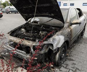 Brutalne pobicie i spalone samochody 