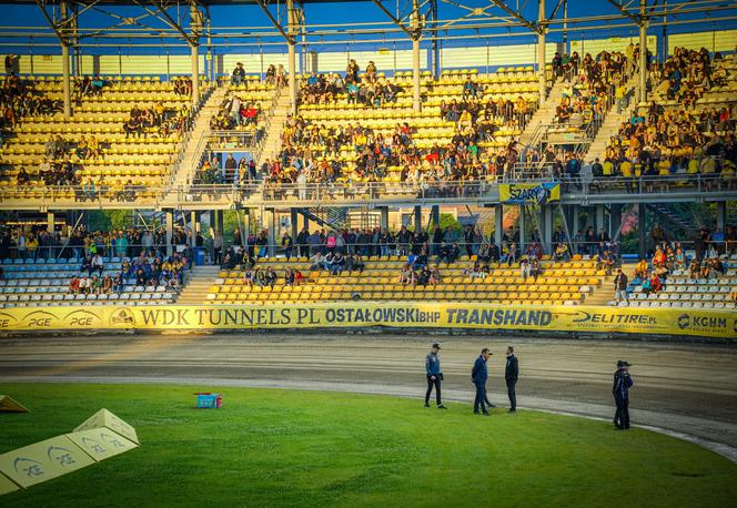 Stal Gorzów - GKM Grudziądz. Kibice przez ponad 5 godzin byli uwięzieni na stadionie, a mecz się nie odbył!