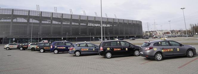 Świąteczne zakupy? Uniknij korków i nerwów z TAXI 5-tka!