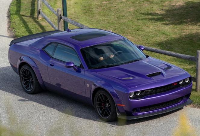 Dodge Challenger R/T Scat Pack Widebody