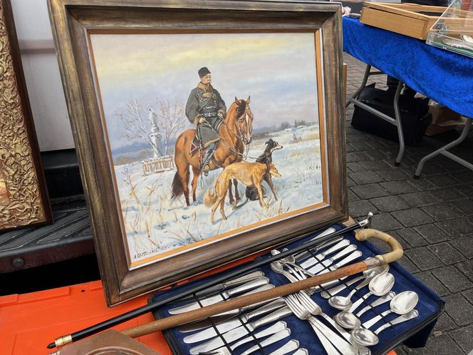 Lubelska Giełda Staroci. Tłumy na styczniowej giełdzie. "Trzeba tu być!"