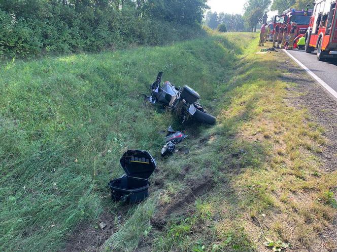 Wypadek pod Gnieznem. Motocyklista reanimowany na drodze