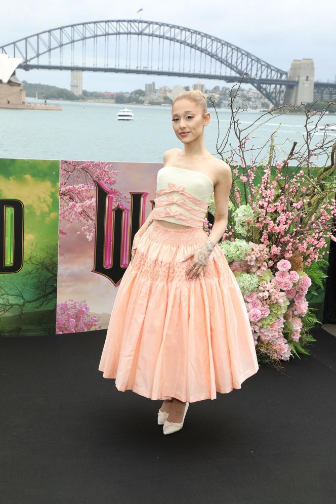 Ariana Grande na premierze filmu "Wicked"