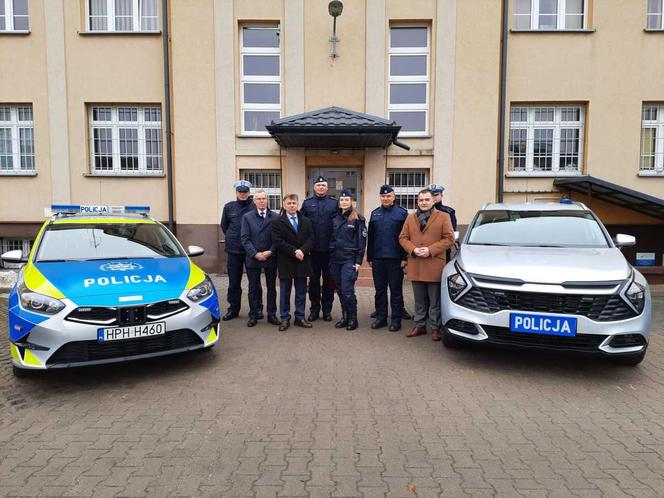 Nowe radiowozy dla węgrowskiej policji