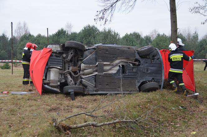 Śmiertelny wypadek na dk 74. Nie żyje kobieta