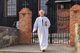 Po wujku i dziadku została jedynie ziemia przysypana kamyczkami