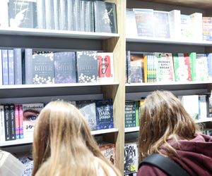 Targi Książki w Katowicach to okazja do zdobycia autografów pisarzy