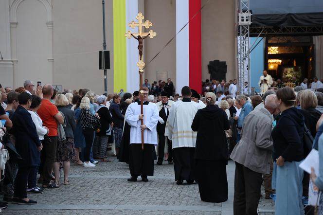 75 lat temu obraz Matki Boskiej w Lublinie zapłakał. Wierni uczcili rocznicę „Cudu lubelskiego” procesją różańcową