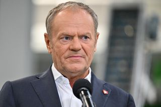 Tusk ostrzega: Wojna Izrael-Iran grozi światu! 