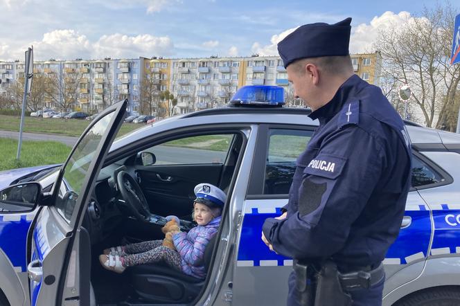 5-letnia Zuzia z Torunia długo walczyła z chorobą. Wspaniały gest policjantów