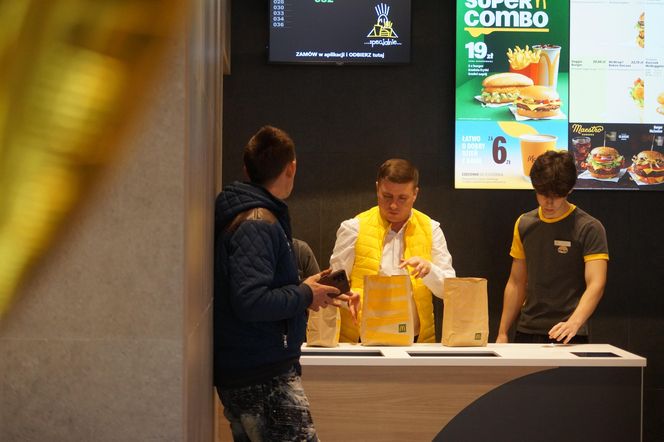 Nowy McDonald’s w Bydgoszczy otwarty! Byliści w środku 