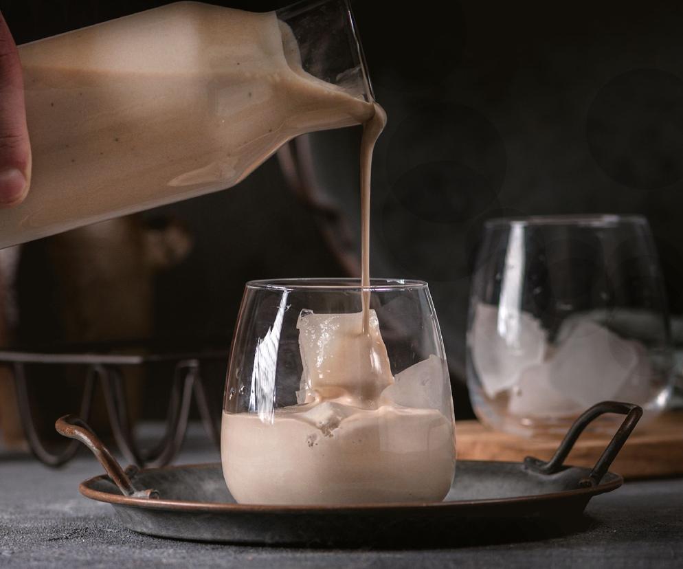 Rozkoszny likier z nutelli i rumu - przepis na chwilę przyjemności