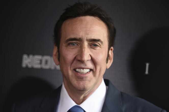 Kompletnie pijany Nicolas Cage WYRZUCONY Z BARU w Las Vegas