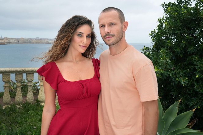 Barwy szczęścia odc. 3145. Emma (Ilenia Tumino), Franek (Mateusz Banasiuk)