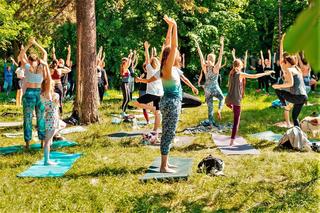 Niedziele z jogą coraz bardziej popularne. Różne formy medytacji przyciągają coraz więcej Torunian