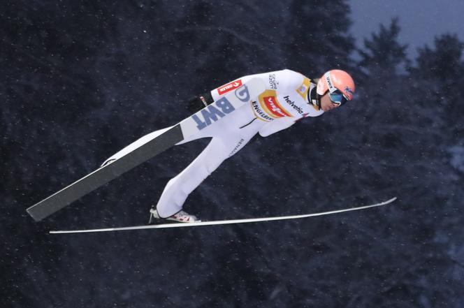 Skoki narciarskie. Konkurs indywidualny PŚ w Engelbergu [WYNIKI POLAKÓW 17.12.2022]