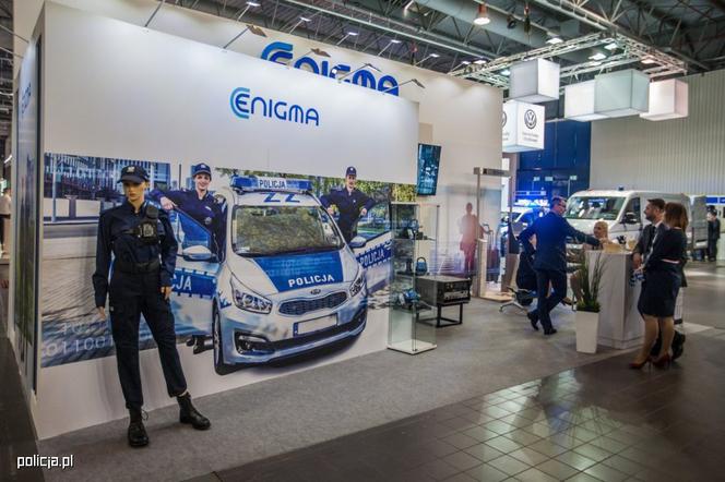Radiowozy policji poznasz z daleka. Zobacz, jak i od kiedy się zmienią [ZDJĘCIA]