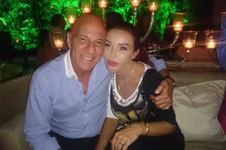 Narzeczony obsypał Minge diamentami