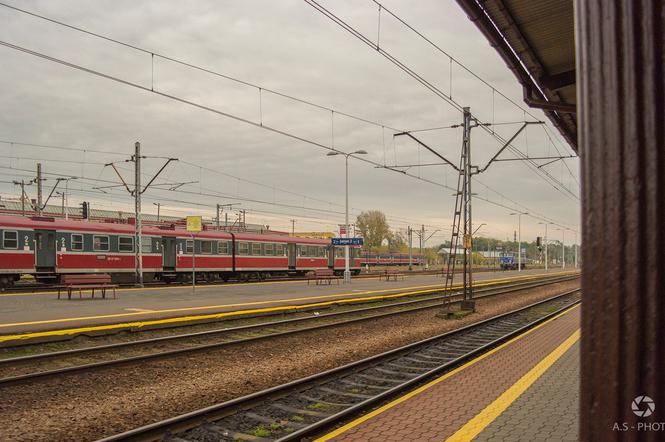 Cisza i spokój na peronach rzeszowskiego dworca [ZDJĘCIE DNIA]