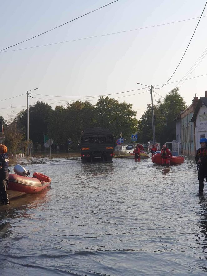 Lewin Brzeski odcięty od świata