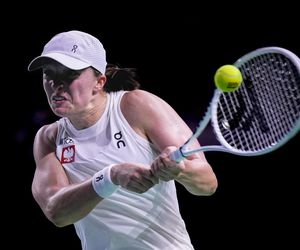 Iga Świątek - Jasmine Paolini Relacja NA ŻYWO WYNIK meczu Polska - Włochy w półfinale Billie Jean King Cup